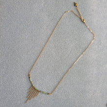 Charger l&#39;image dans la galerie, Collier doré Turquoise Africaine
